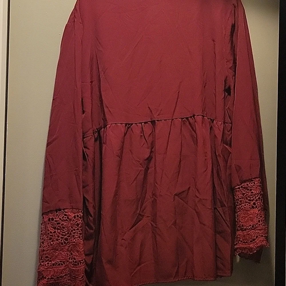 Elegant Lace Trim Burgundy Women's Top SzXXL - Picture 5 of 5